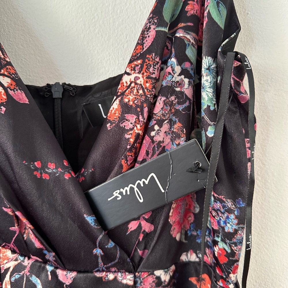 Lulu’s black maxi dress - Picture 2 of 2